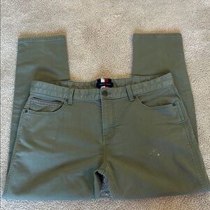 Men's Green Tommy Hilfiger Pants Size 38/32